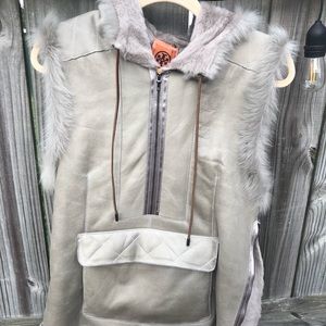 Tory Burch fur west size S